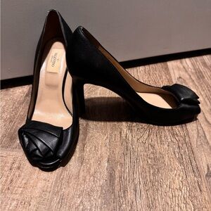 Valentino Garavani black leather heels